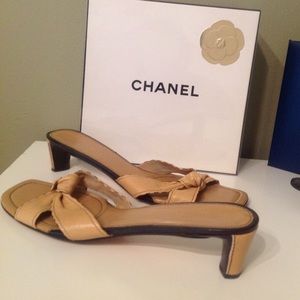 Cole Haan Tan crisscross low heel women sandals 8